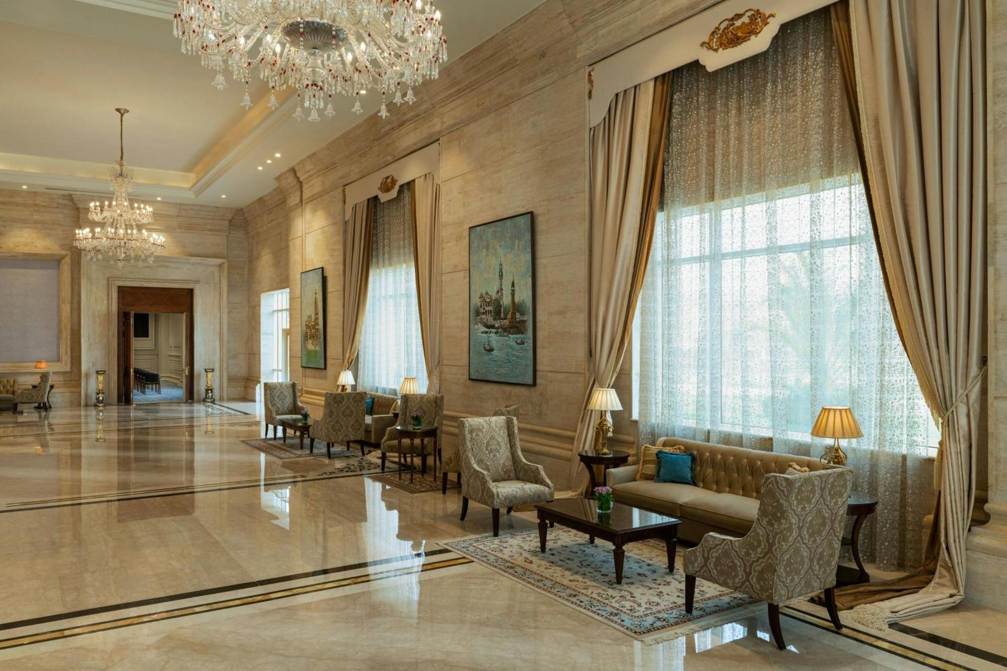 The St Regis New Capital Cairo Hotel Buitenkant foto The interior of the Taj Mahal Palace